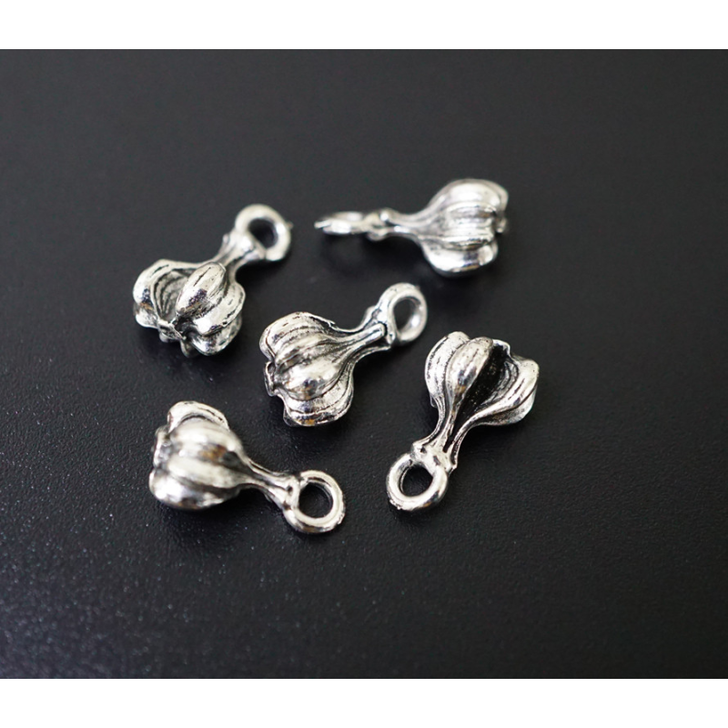 Амулет у гаманець Часник під срібло 10 штук Амулет у гаманець Часник під срібло 10 штук