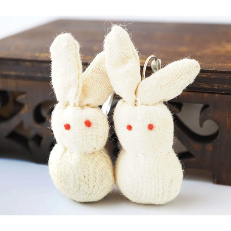 Сережки ганчір“яні Зайці білі