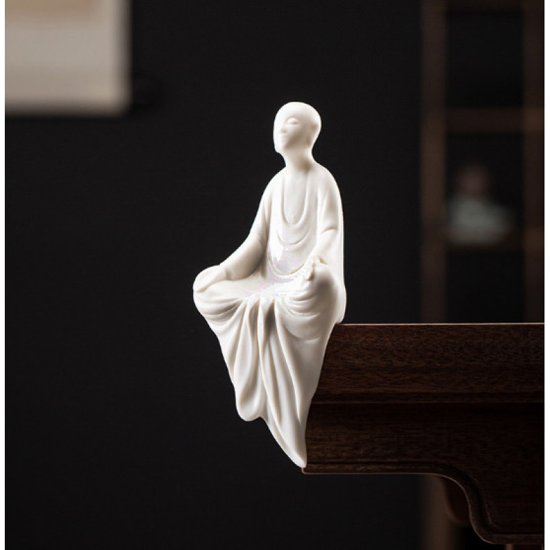 Статуетка Медитація на краю