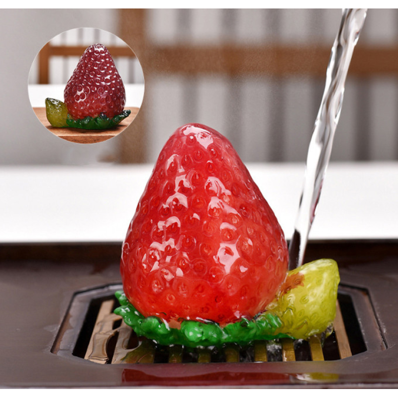 Чайна іграшка Полуниця