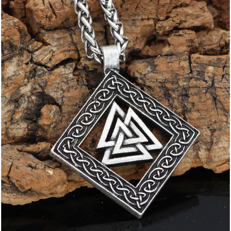 Кулон Тріксель у рамці білий метал