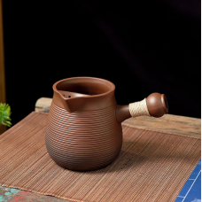 Чахай з боковою ручкою великий Коричневий 650мл.