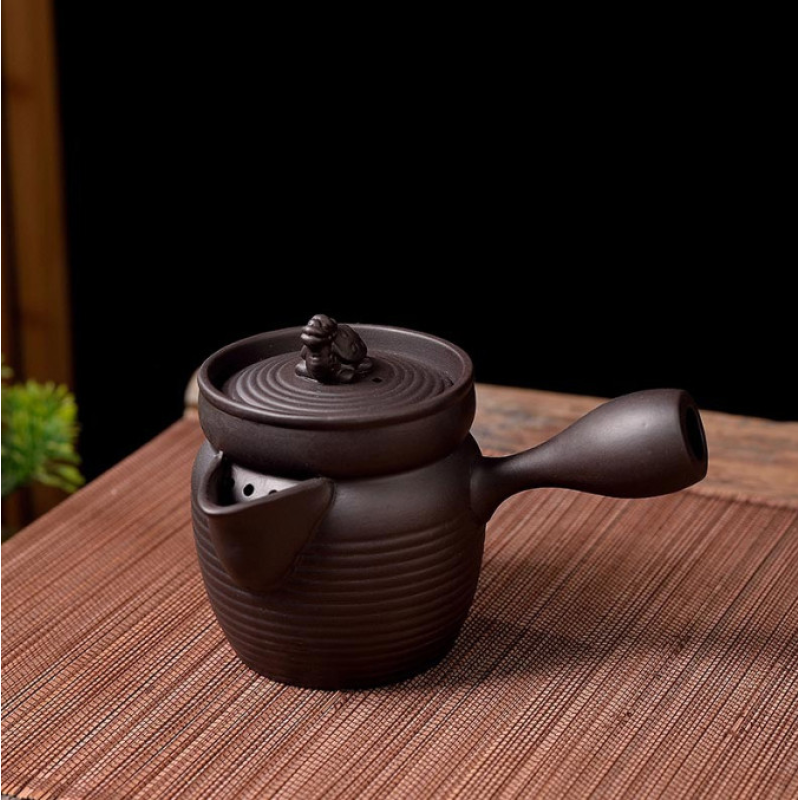 Чахай з боковою ручкою та кришкою Чорний 220мл.