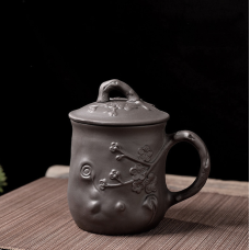 Чашка з кришкою “Сливова чашка“ Чорна 500мл.