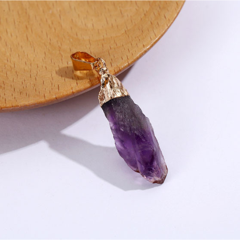 Кулон Аметист у золотому металі Кулон Аметист у золотому металі