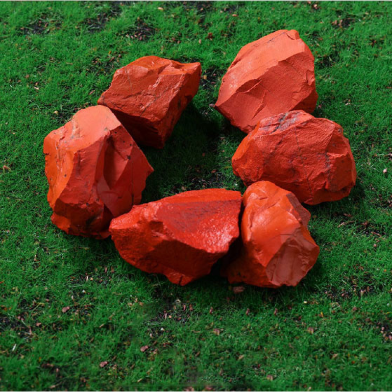 Червона яшма необроблений 3-5см.