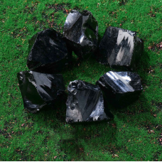 Обсидіан необроблений 3-5см.