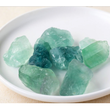 Зелений флюорит необроблений 3-5см.