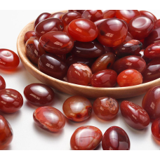 Червоний агат галтівка 2-3см.