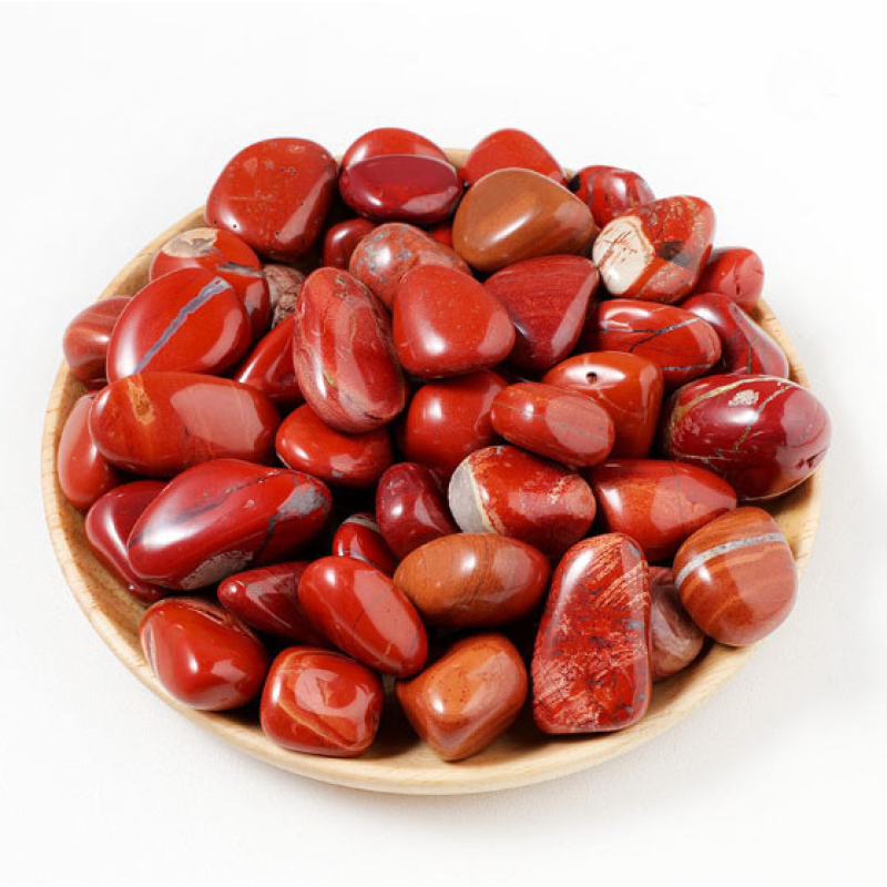 Червона яшма галтівка 2-3см.