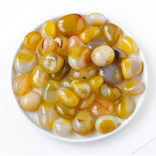 Жовтий агат галтівка 2-3см.