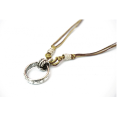 Кулон на шнурку Тибет із білого металу кільце з візерунком