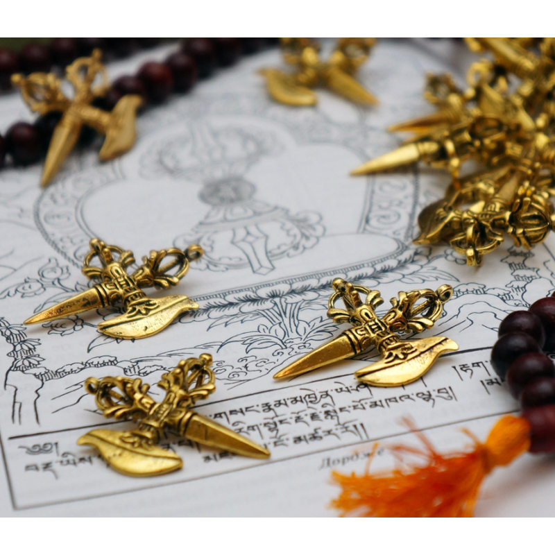 Кулон Пурбе + Ваджра + Дігуг Кулон Пурбе + Ваджра + Дігуг