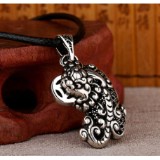 Кулон Піяо на шнурку