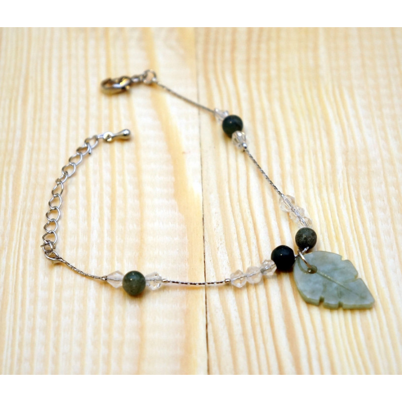 Браслет з нефритовим символом №2