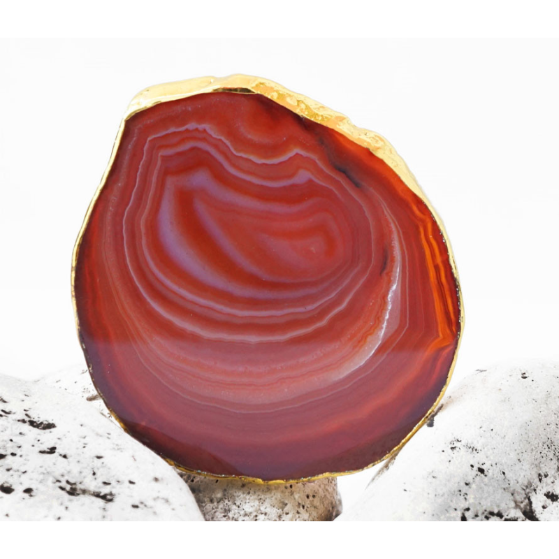 Зріз агата із золотою облямівкою 8 - 10 см. Червоний