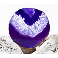 Зріз агата із золотою облямівкою 8 - 10 см. Фіолетовий