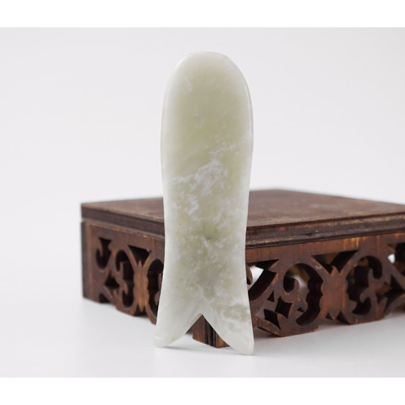 Масажер нефритовий Гуа Ша Риба