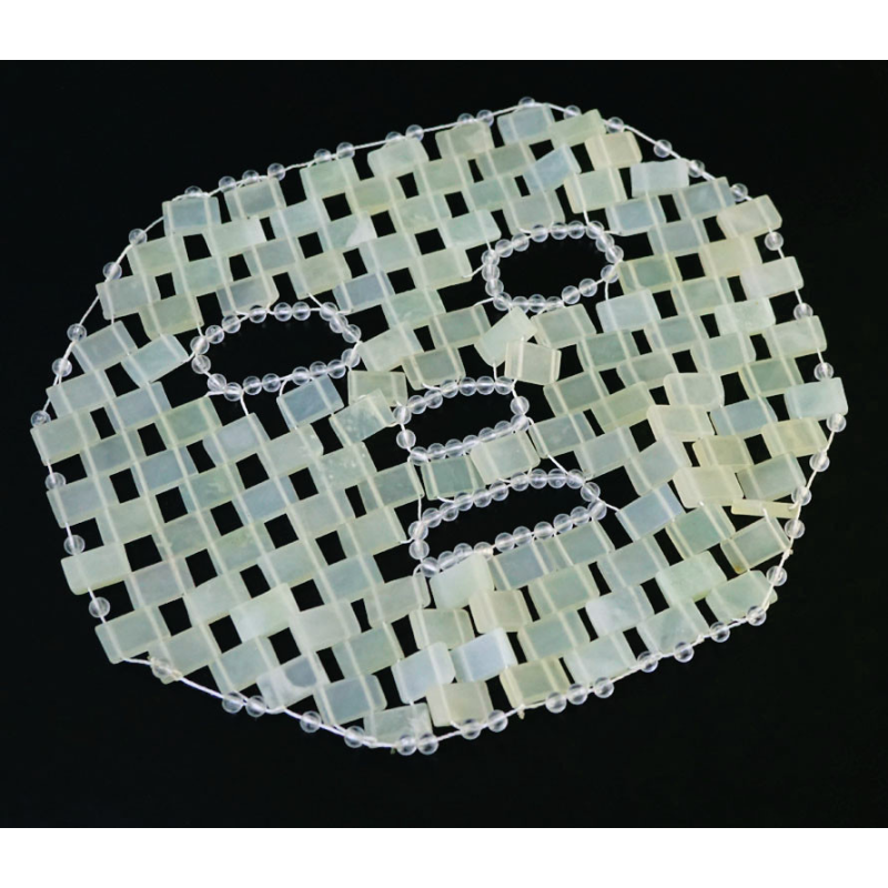 Нефритова маска на личку Нефритова маска на личку