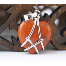 Кулон Серце в сітці вставка Червона яшма