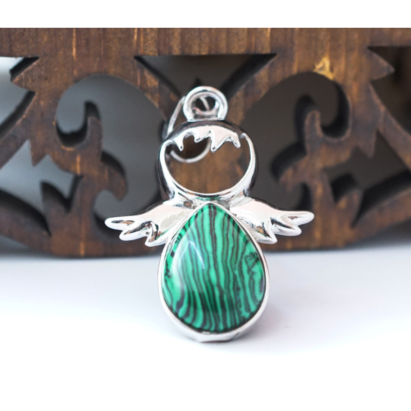 Кулон Янголятко вставка Малахіт полімерний Кулон Янголятко вставка Малахіт полімерний