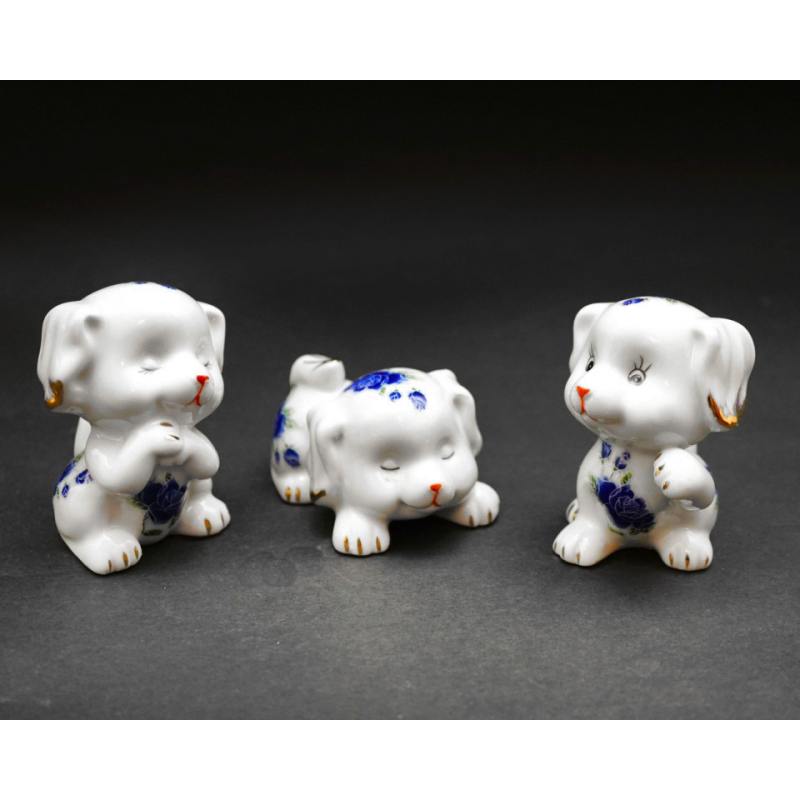 Три собачки фаянс