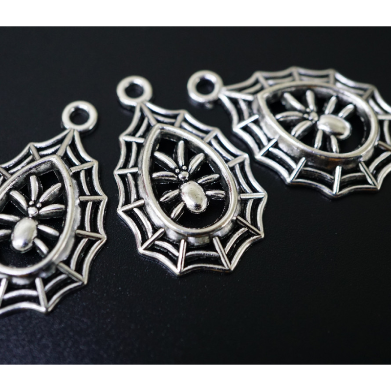 Амулет у гаманець Павутина з павуком під срібло 10 штук