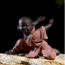 Статуетка Кунгфу Дракон, що літає в небі