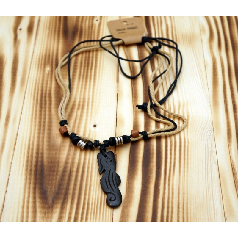 Амулет із кістки на шнурку №31