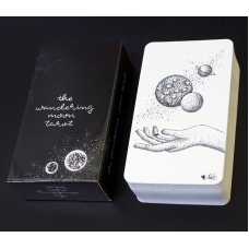 Карти Таро Блукаючого Місяця (The Wandering Moon Tarot)