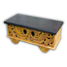 Скриня різьблена на коліщатках Жовта